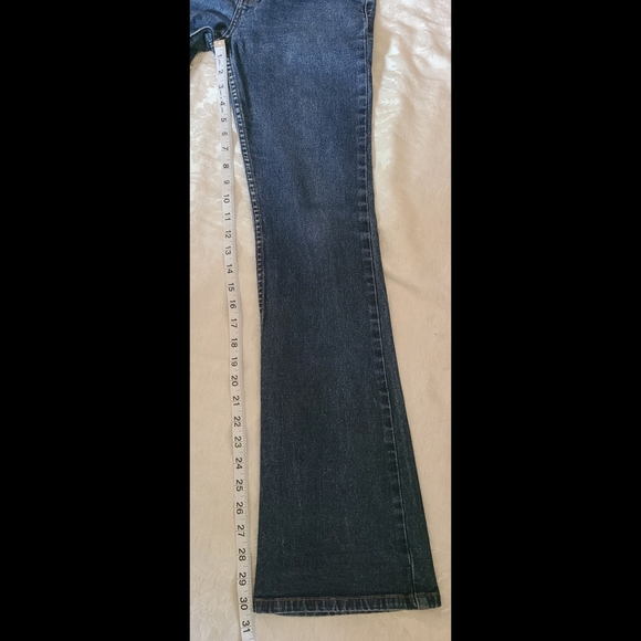 VTG Flare Bottom Jeans - Picture 10 of 16